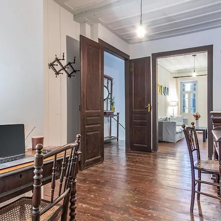 Casa Ari - Venetian Port Apartment *